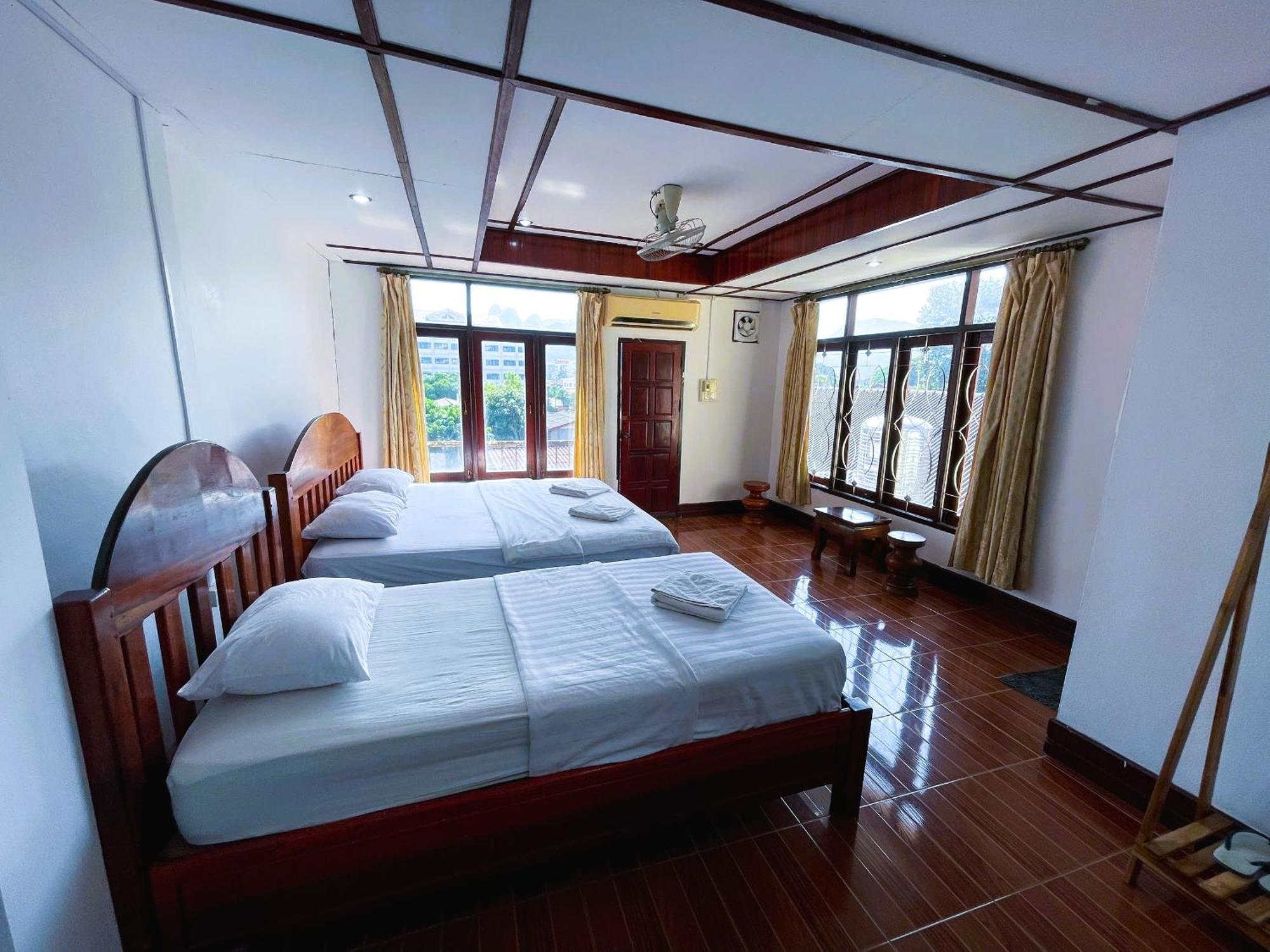 Walking Street Villa 万荣 外观 照片